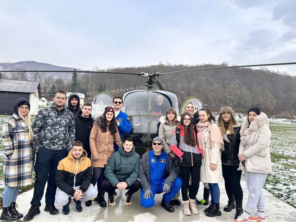 IMG 386801b3b331b6b14d7dc905dcdc46d0 V